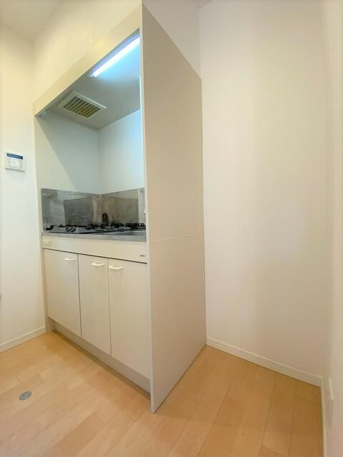 アザーレ中河原のキッチン