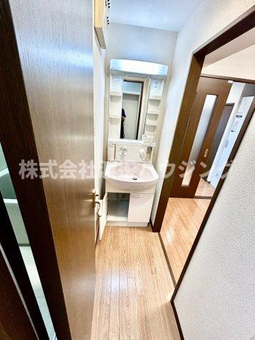 第13関根マンションの洗面所