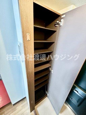 第13関根マンションの収納|シューズBOX