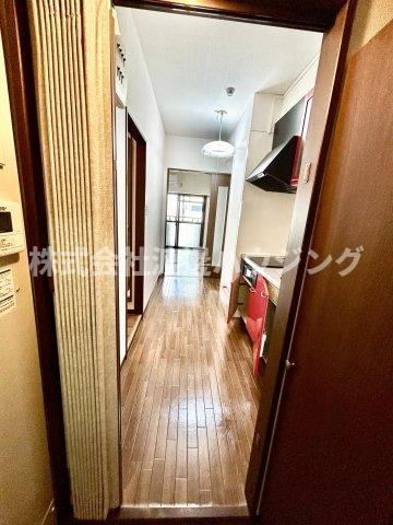 第13関根マンションの居間・リビング