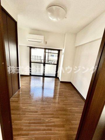 第13関根マンションの寝室