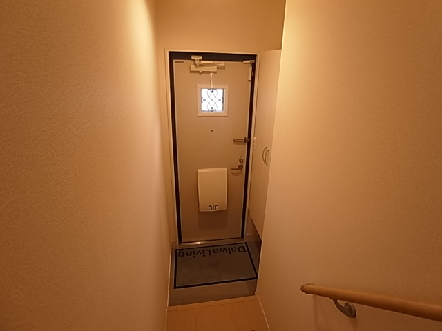 神戸市長田区名倉町４丁目のアパートの玄関|シューズボックス付き