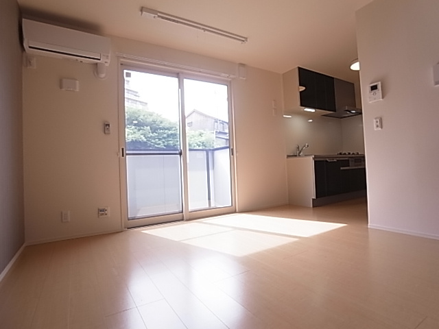 神戸市長田区名倉町４丁目のアパートの居間・リビング|リビング