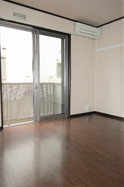 【寝室】 | メゾンシーマ | お部屋は6.5帖あります。