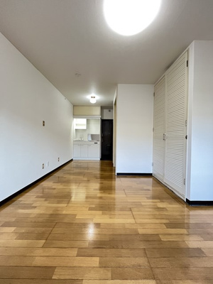 【居間・リビング】 | 乃木ロイヤルマンション