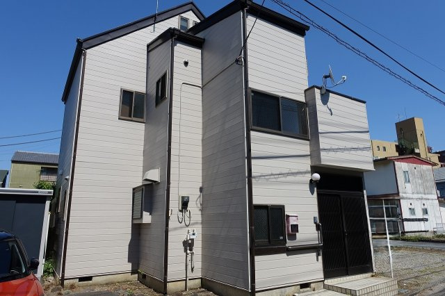 高崎市四ツ谷町　中古住宅の外観