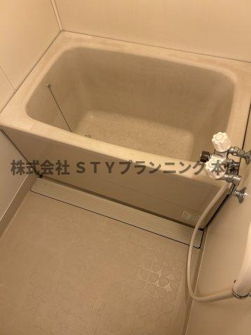 仲介手数料０円！ロイヤルマンションの浴室