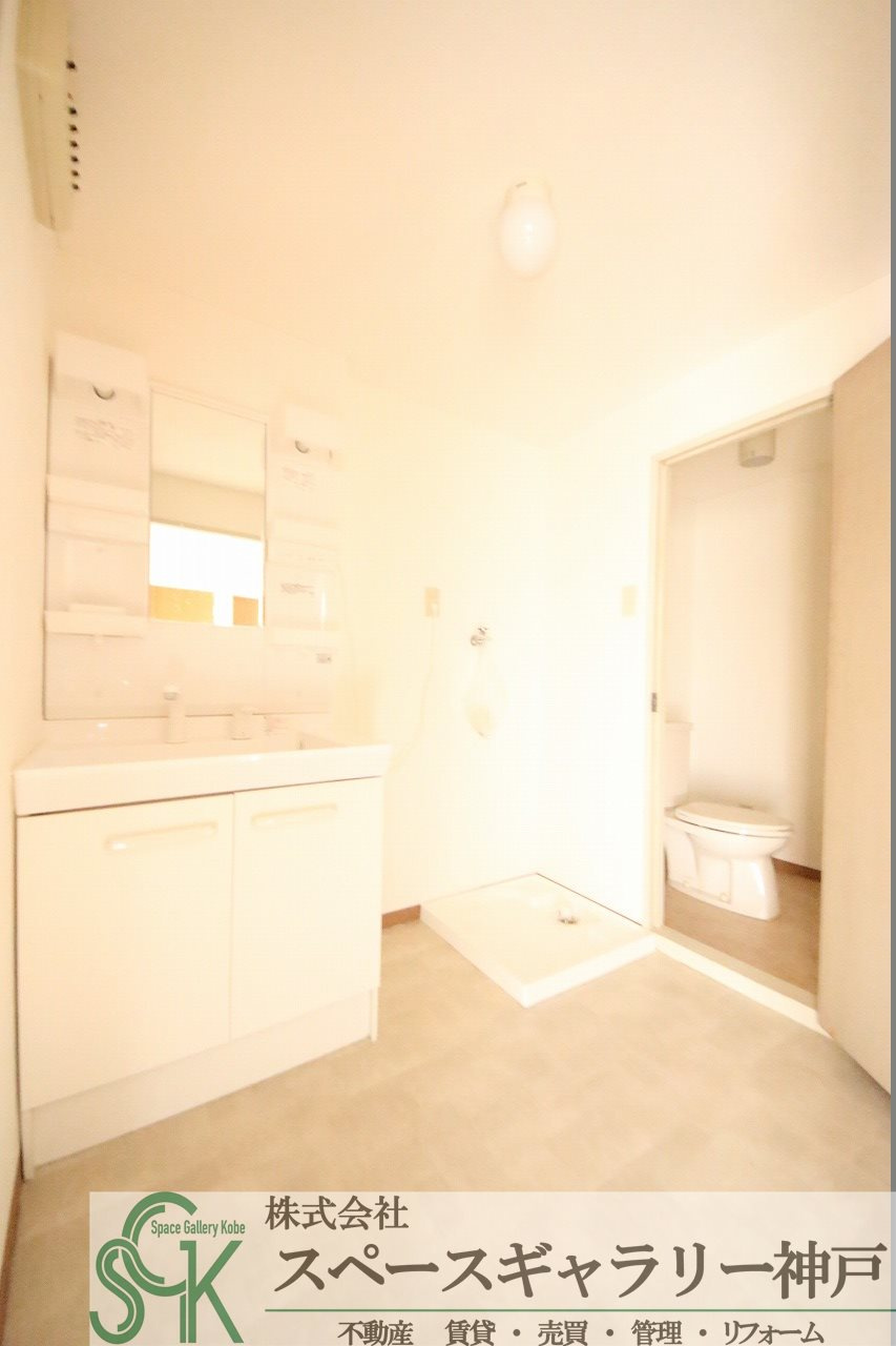 ウィングマンションの洗面所|※お部屋により仕様が異なる場合があります※