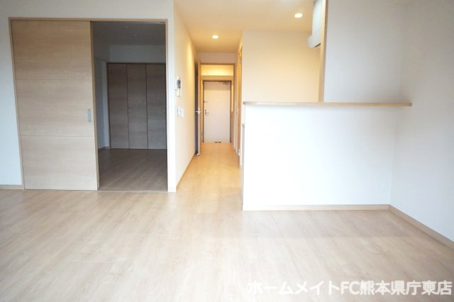 熊本市中央区渡鹿７丁目の賃貸マンションの居間・リビング