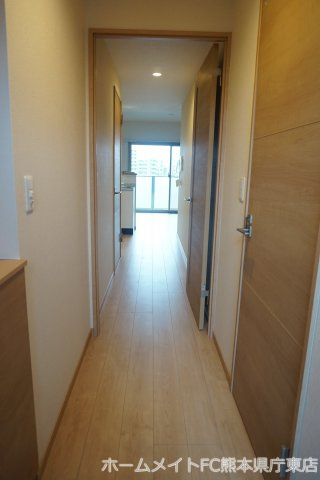 熊本市中央区渡鹿７丁目の賃貸マンションの玄関