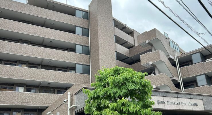 青梅市河辺町６丁目の中古マンションの外観