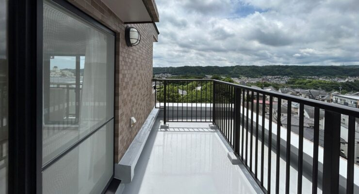 青梅市河辺町６丁目の中古マンションのバルコニー