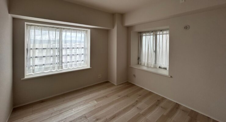 青梅市河辺町６丁目の中古マンションの洋室