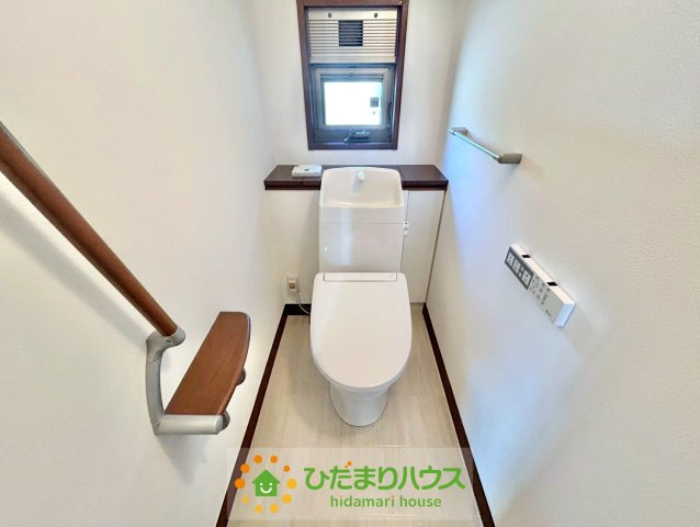 幸手市栄　中古一戸建てのトイレ
