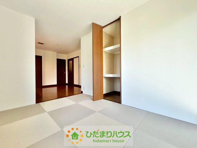 幸手市栄　中古一戸建ての洋室