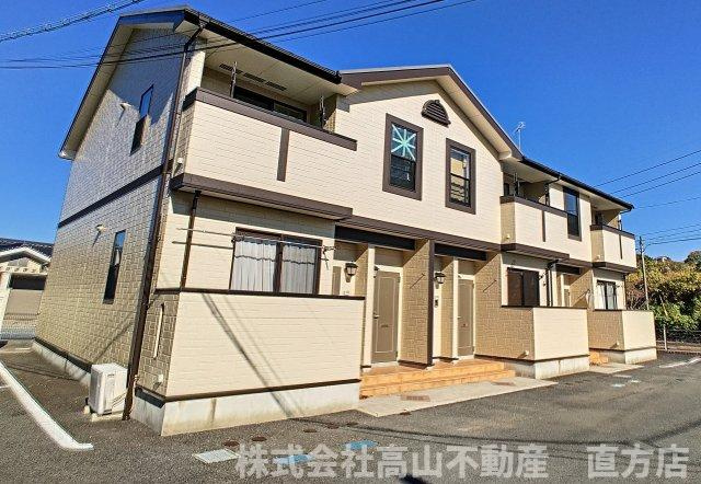 直方市大字上新入のアパートの外観