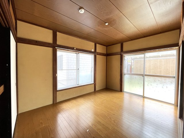 幸手市東５丁目の一戸建ての居間・リビング