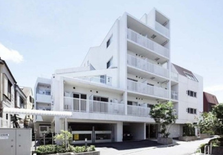 【外観】 | 鉄筋コンクリート造のがっちりとした建物。