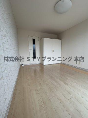 仲介手数料０円！GRACIA ENDOの居間・リビング