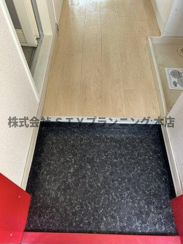 仲介手数料０円！GRACIA ENDOの玄関