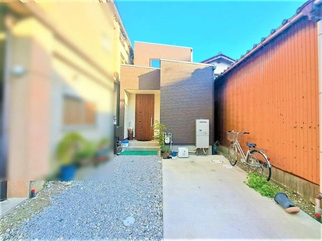 近江八幡市鷹飼町　中古戸建の外観