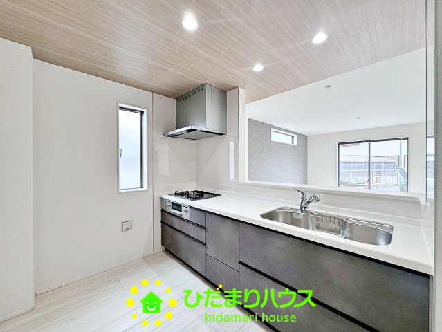 幸手市緑台２期　新築一戸建てのキッチン