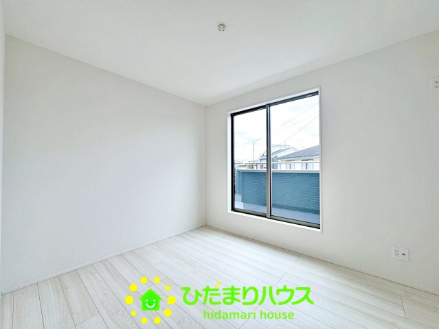 幸手市緑台２期　新築一戸建ての洋室