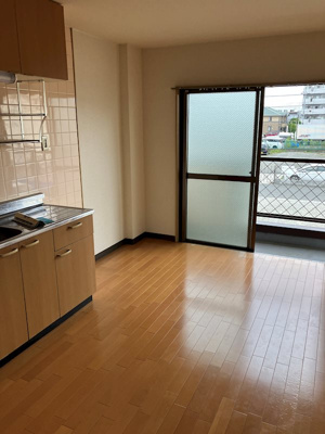 【居間・リビング】 | ハイツリーフラット