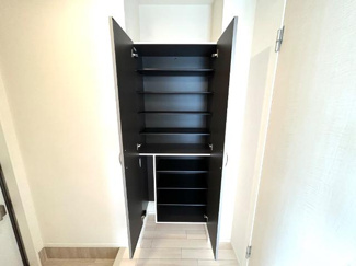 【収納】 | アンソレイユ宝塚 | シューズクローゼット