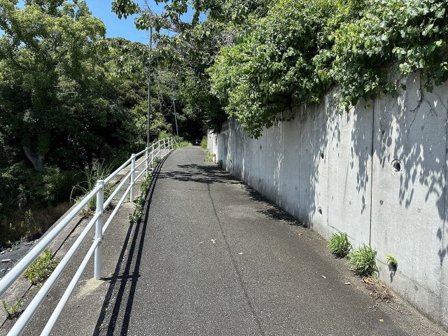 福岡市西区愛宕２丁目　売り土地の周辺