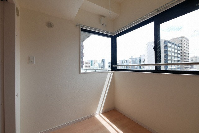 【バルコニー】 | ラ・シルフィード博多駅南