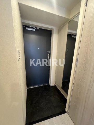 プレサンス東小橋エレディータの玄関