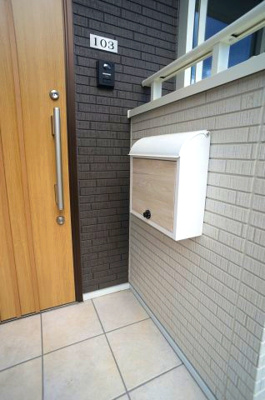 【エントランス】 | 第７セイホウ | ポスト・ダイヤル錠付き