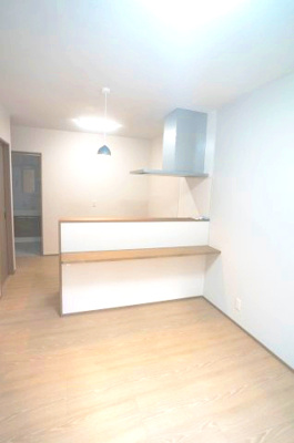 【居間・リビング】 | 第７セイホウ | カウンターが付いています♪