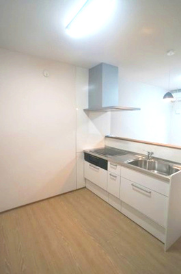 【キッチン】 | 第７セイホウ | スペースも広く冷蔵庫等を置いても作業しやすいです♪