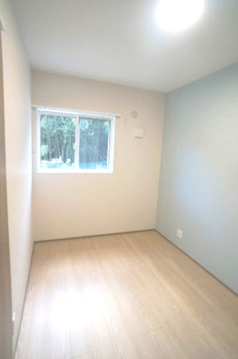 【洋室】 | 第７セイホウ | 南側洋室5.2帖・アクセントクロス♪