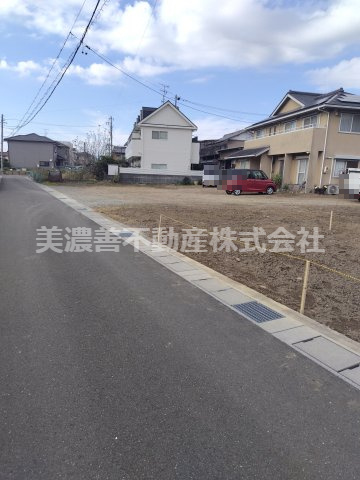６５５６０　岐阜市白菊町土地の外観