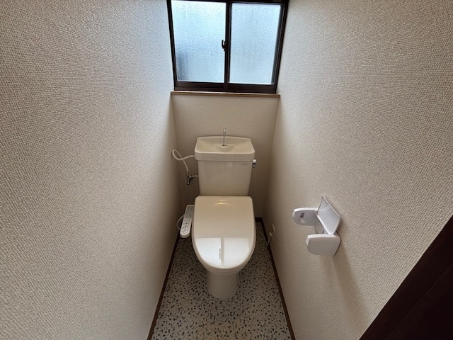 三郎２丁目貸家のトイレ