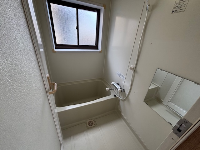 三郎２丁目貸家の浴室