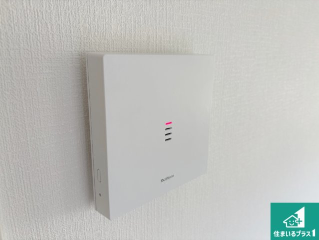 草津市下笠町　第24-1期　新築一戸建ての防犯設備|カラーモニターインターホン！声だけでなく来訪者の姿や顔がモニターで確認できるので、小さなお子様がいらっしゃるご家庭でも安心できます！