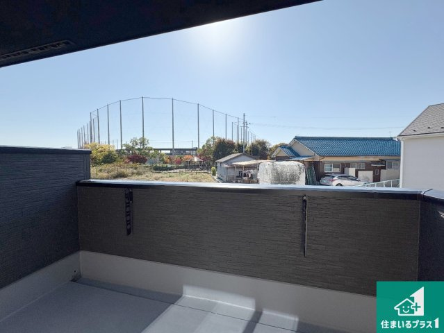 草津市下笠町　第24-1期　新築一戸建てのバルコニー|ワイドバルコニーは洗濯物を干すスペースが広いのでご家族が多くても安心！