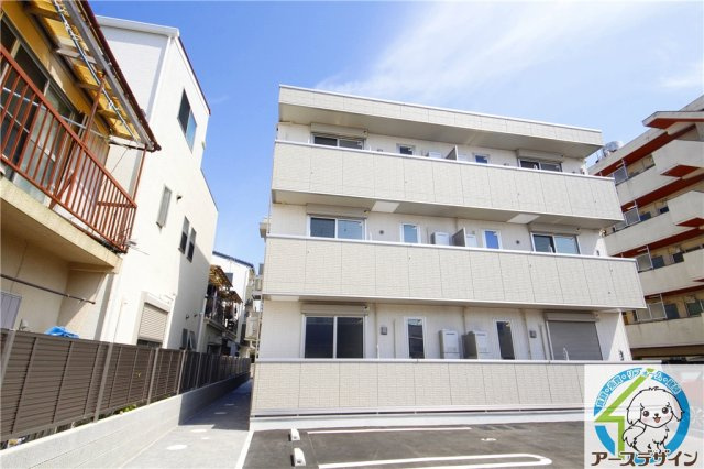 D-room国芳の駐車場