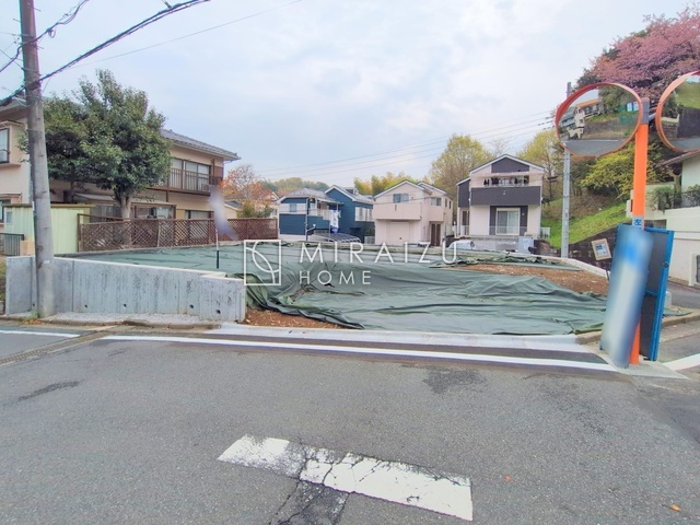 【外観】 | プライバシー性と開放感を高める住環境。陽当たりの良い開かれたロケーションを活かし、心地よい暮らしをプランニング