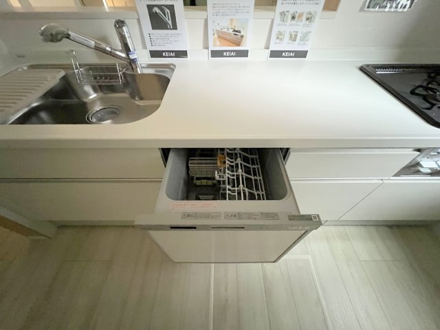 福生市南田園3丁目　新築戸建全1棟のキッチン|食器洗乾燥機付きでご家族の食器もスッキリピカピカ☆