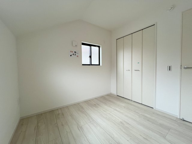 福生市南田園3丁目　新築戸建全1棟の洋室|4.5帖