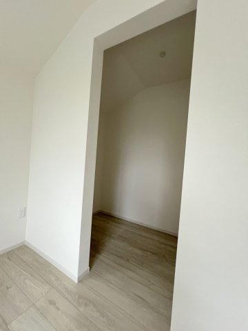 福生市南田園3丁目　新築戸建全1棟の収納|季節物の衣類もスッキリ収納できるウォークインクロゼット付き☆