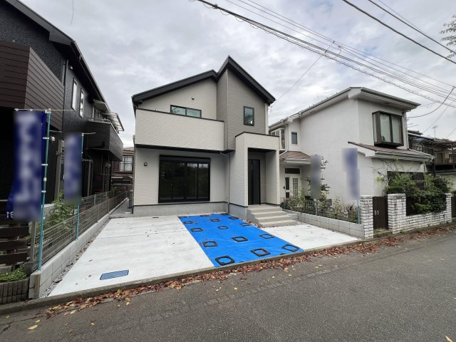 福生市南田園3丁目　新築戸建全1棟の前面道路含む現地写真|並列駐車2台可！！
