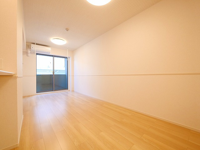 レジデンス・サツキⅡの居間・リビング|ゆったり過ごせるリビングです