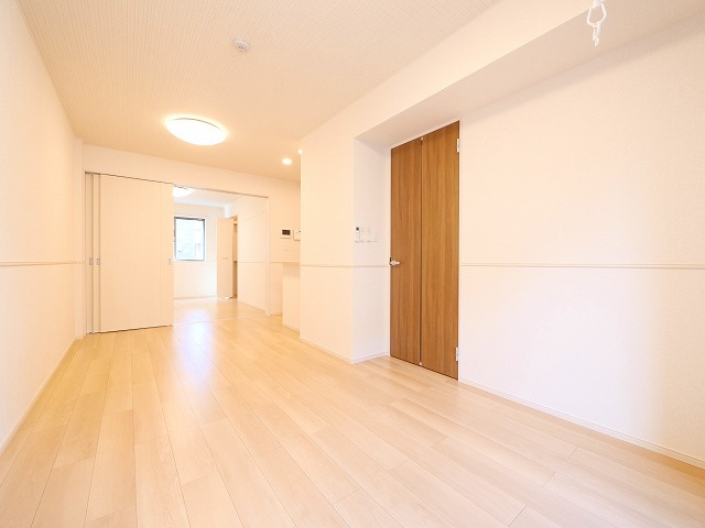 レジデンス・サツキⅡの居間・リビング|ゆったりとした居間です