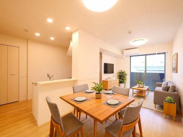 レジデンス・サツキⅡの居間・リビング|CGで家具等を配置したもので家具等は含まれません